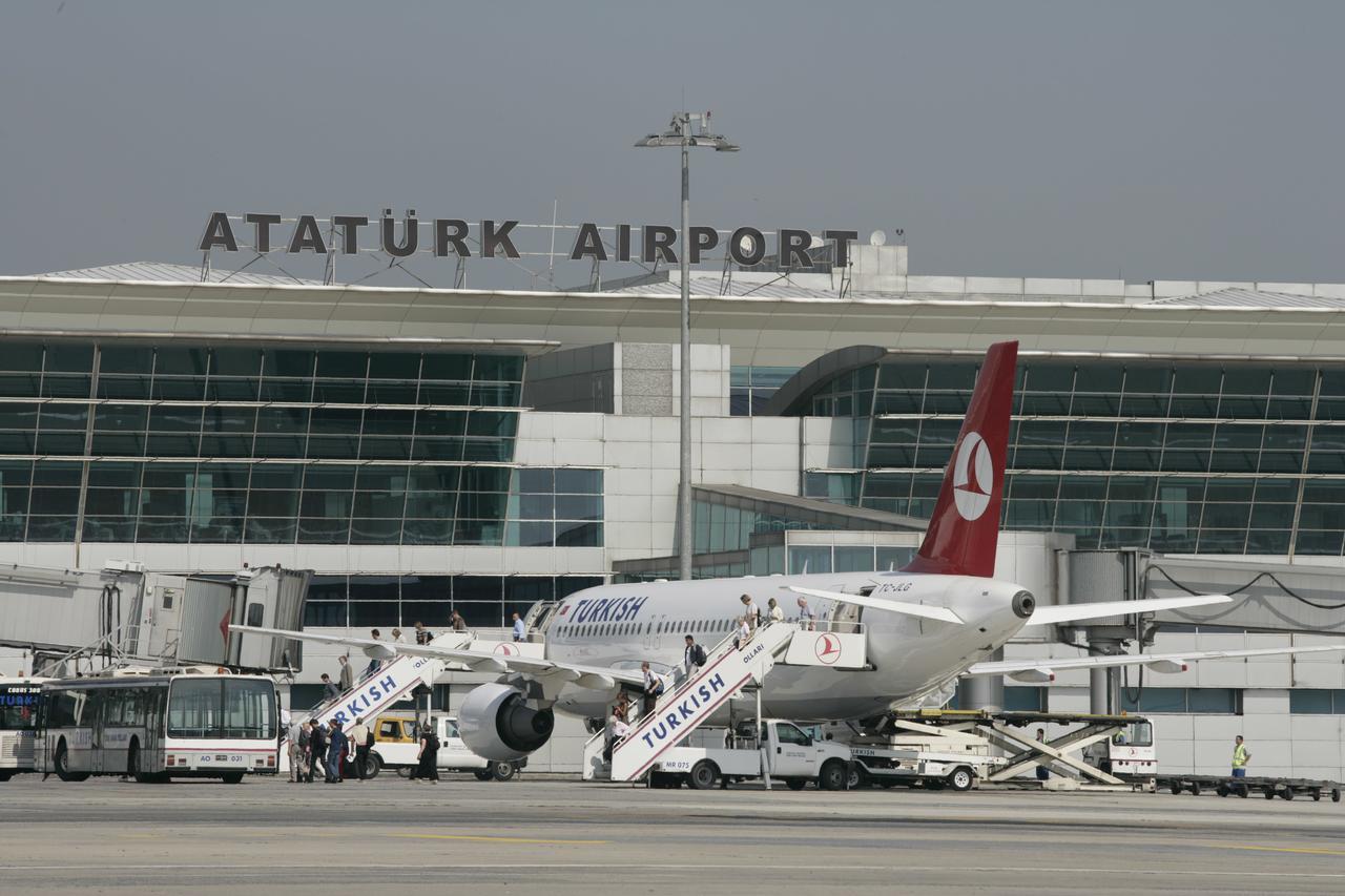 Grand Istanbul Airport Hotel Exterior foto